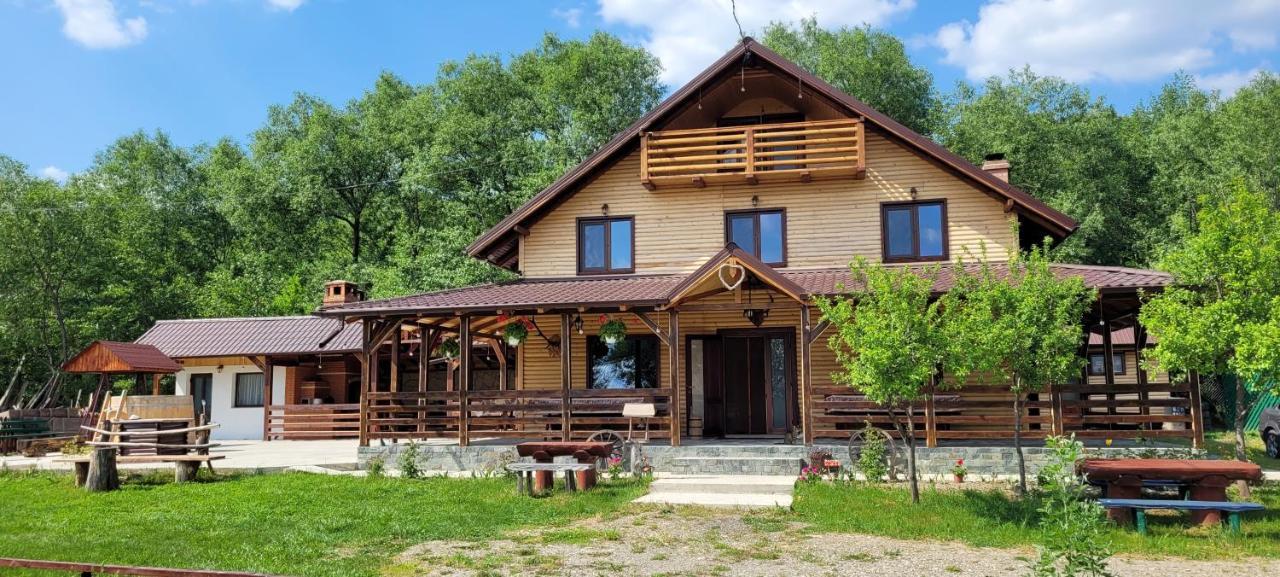 Cabana Lunca Târgu Neamț Exteriör bild