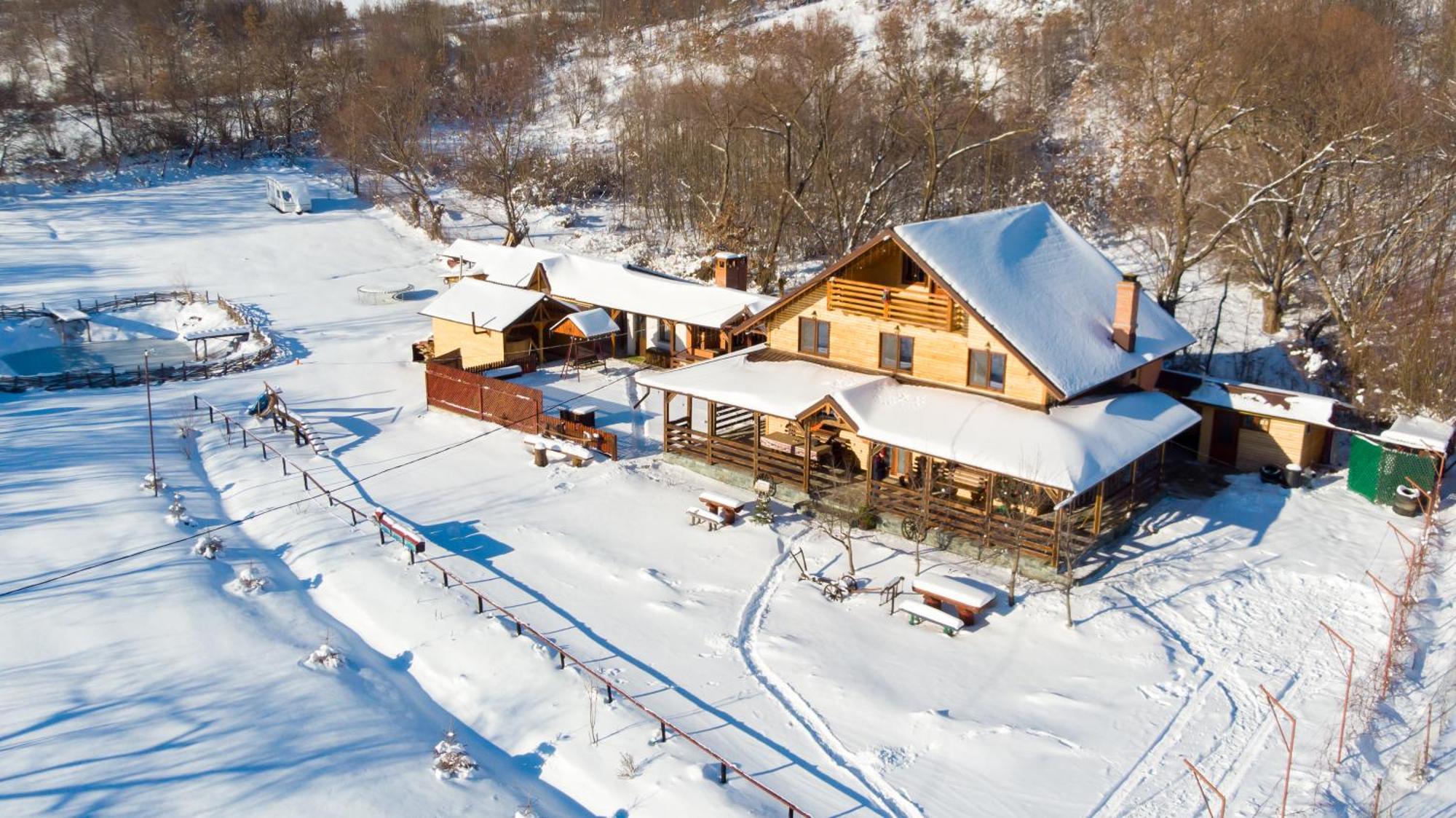 Cabana Lunca Târgu Neamț Exteriör bild