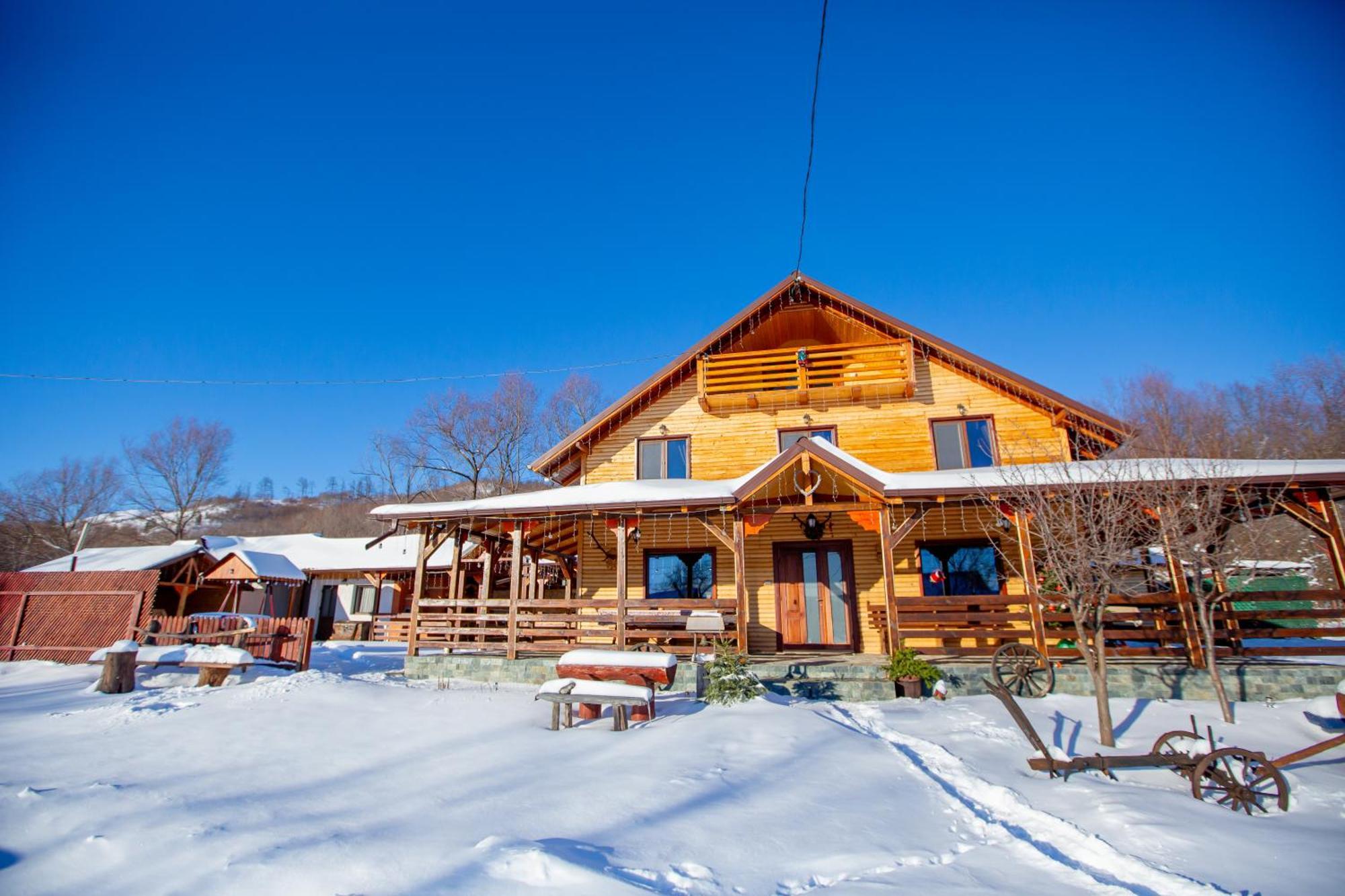 Cabana Lunca Târgu Neamț Exteriör bild
